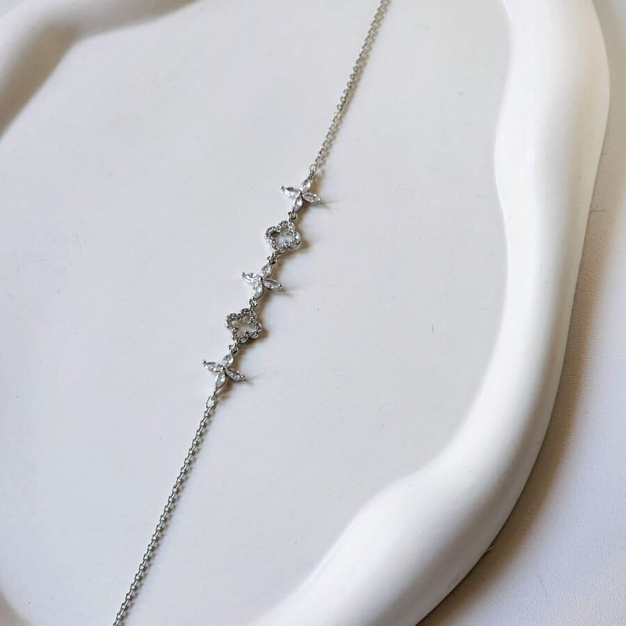 Zara Clover Bracelet - Image 3
