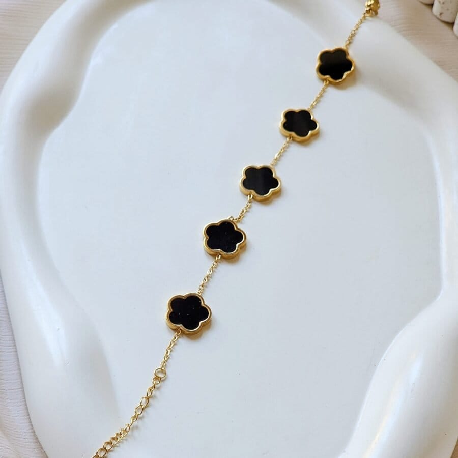 Clover Black Set - Image 2