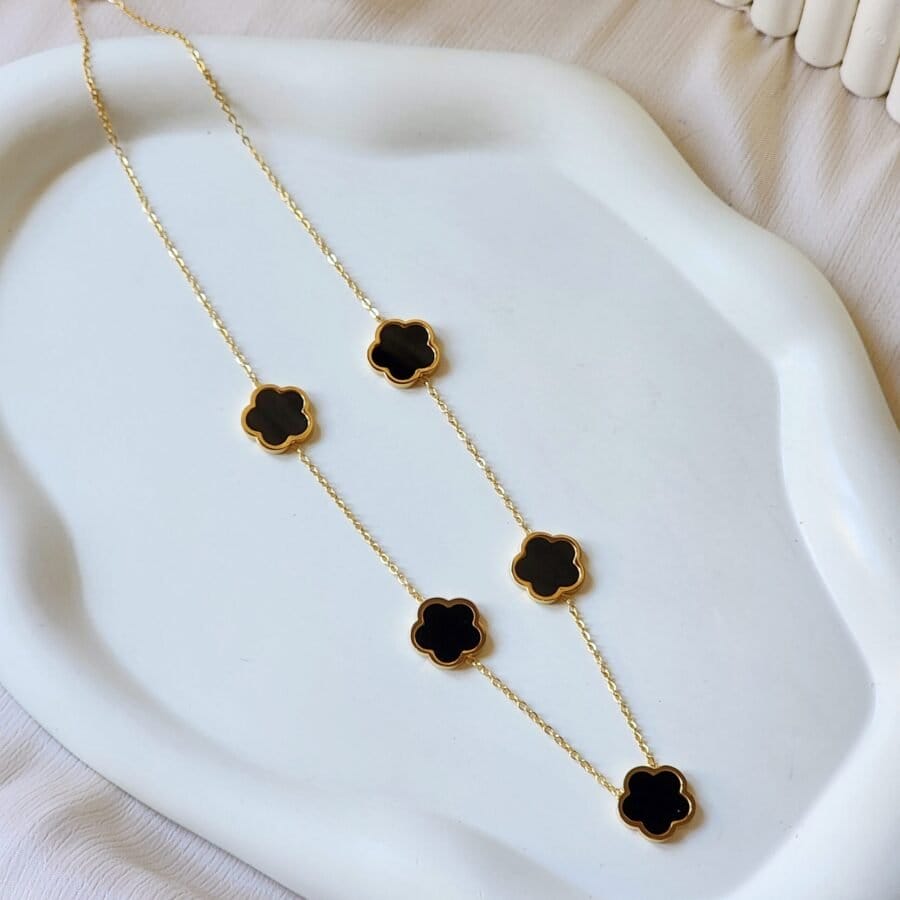 Clover Black Set - Image 4