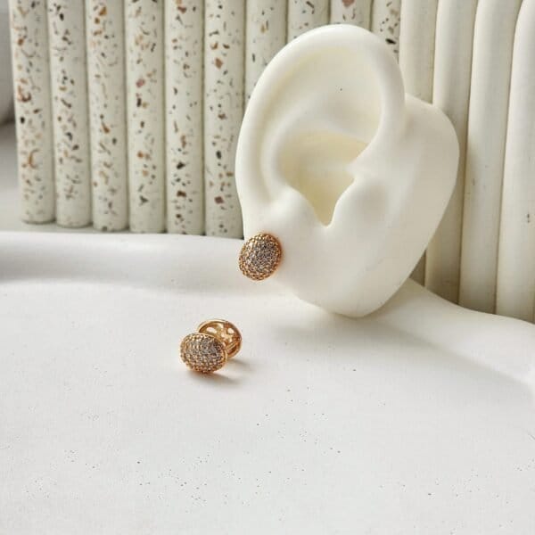 Elora Hoops