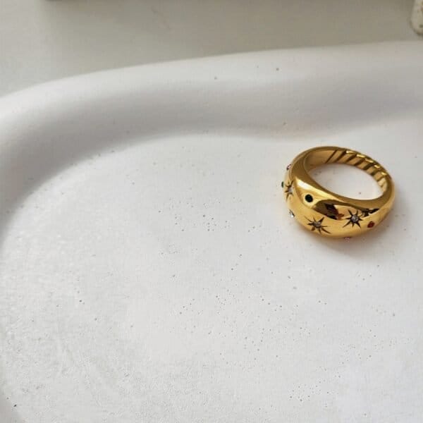 Selene Ring
