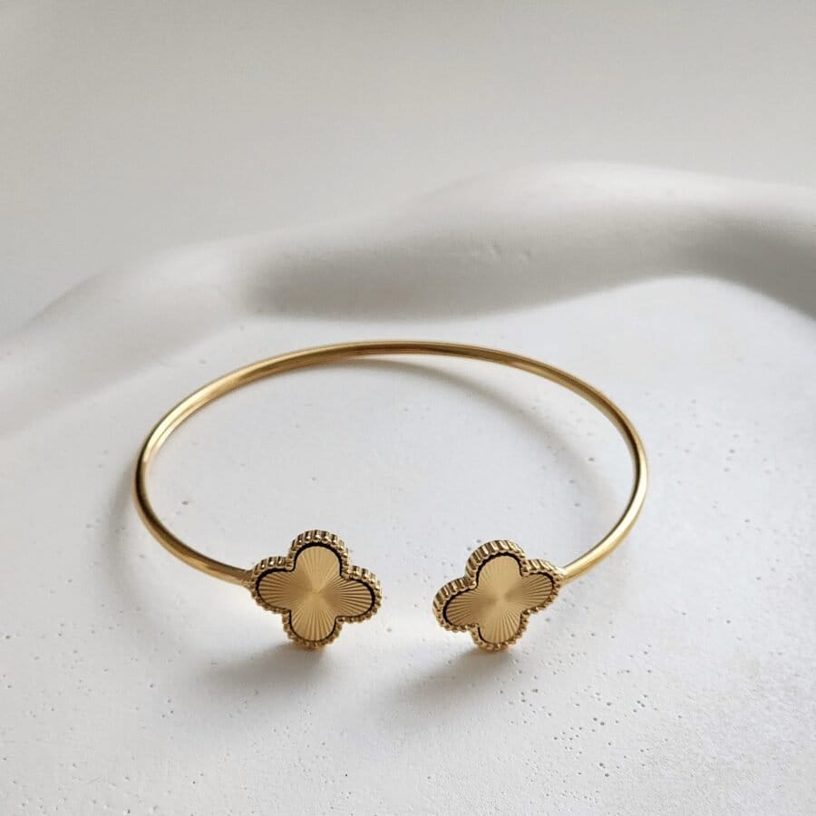 Nara Clover Bangle