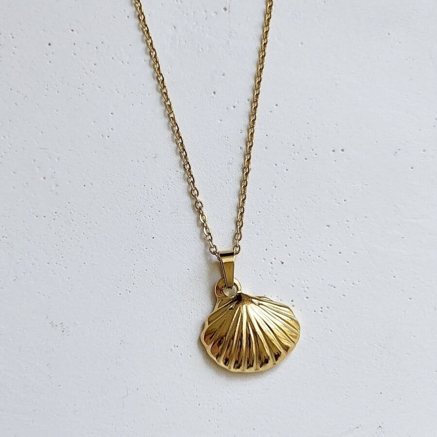Clam Shell Necklace - Image 2