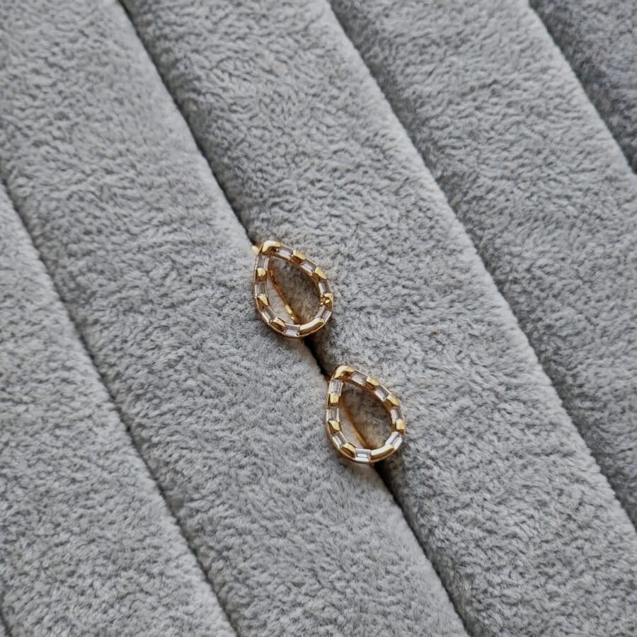 Inez Hoops
