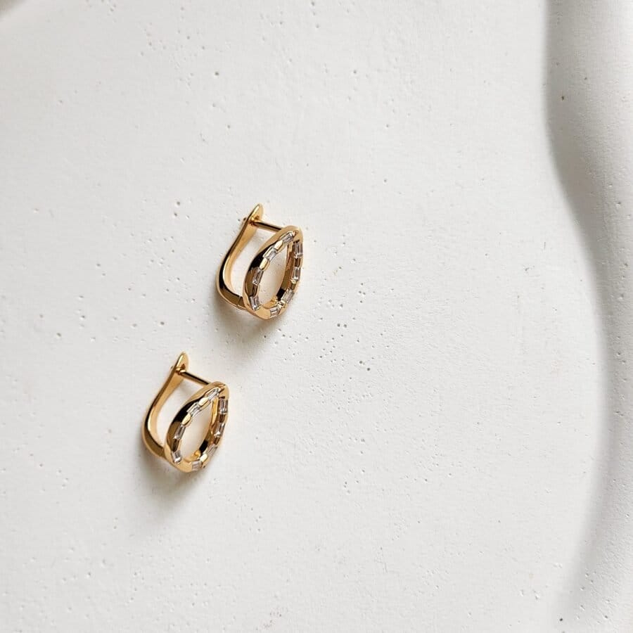 Inez Hoops - Image 2