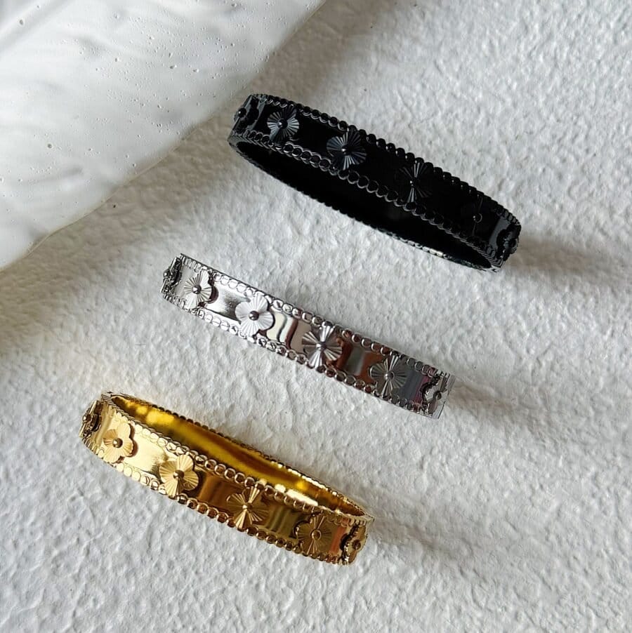 Celia Clover Bangle