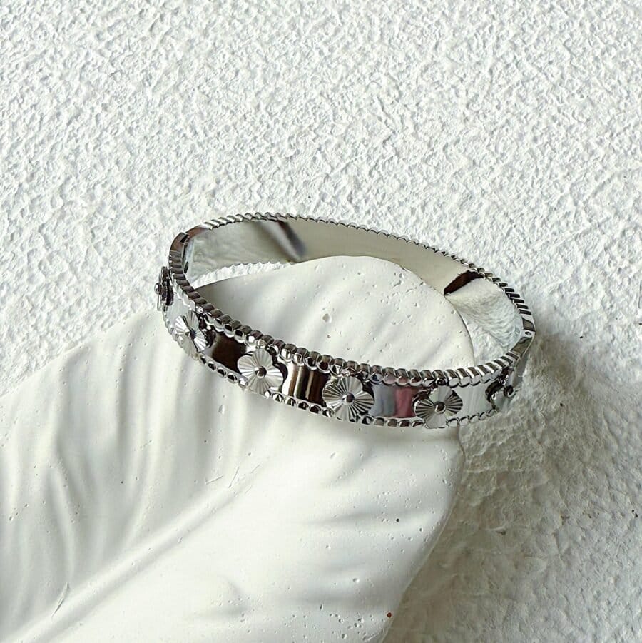 Celia Clover Bangle - Image 5