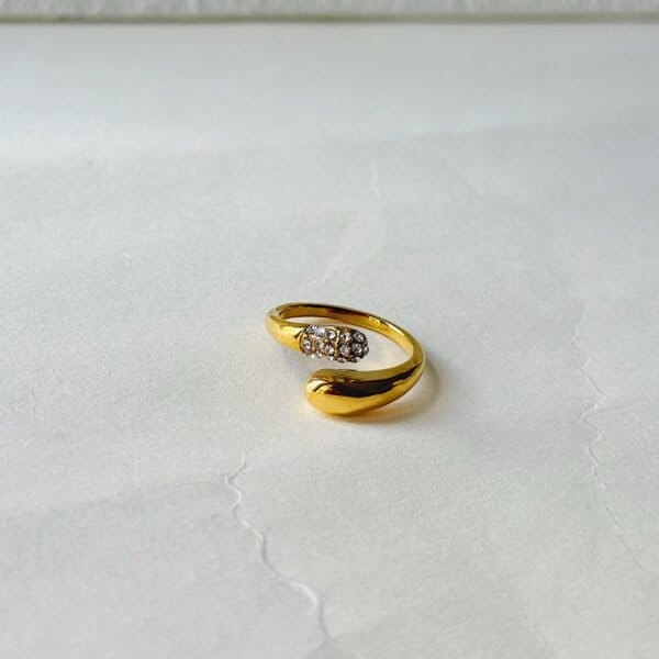 Kyra Ring