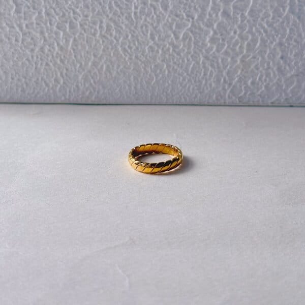 Pixie Ring